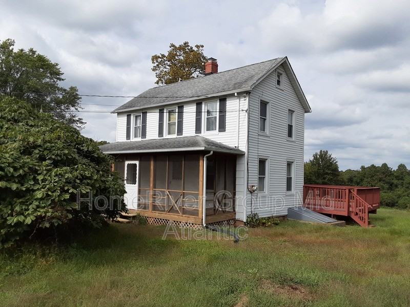 2615 Putnam Rd - Photo 3 of 28