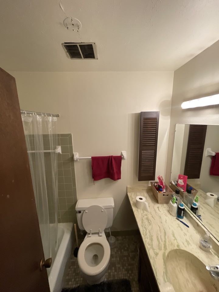 525 W Doty St #106 - Photo 2 of 3