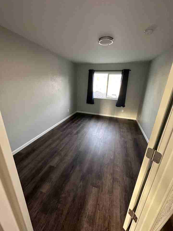 530 San Juan Cir #B - Photo 7 of 10