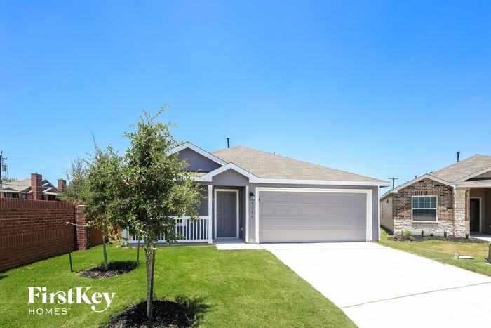 1711 Morse Way - Photo 3 of 15