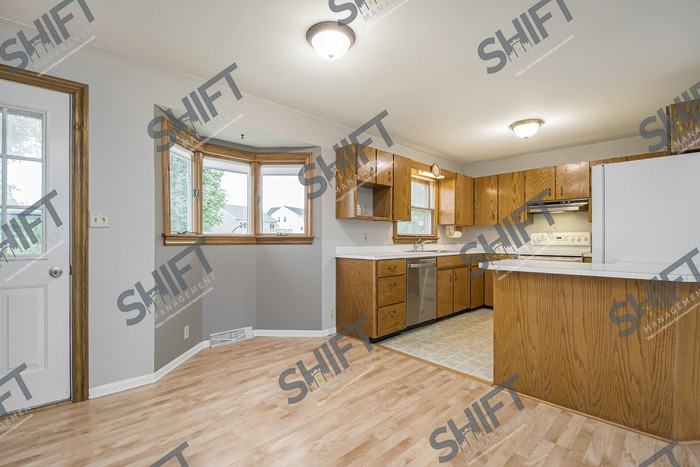 999 84th St Se - Photo 2 of 19