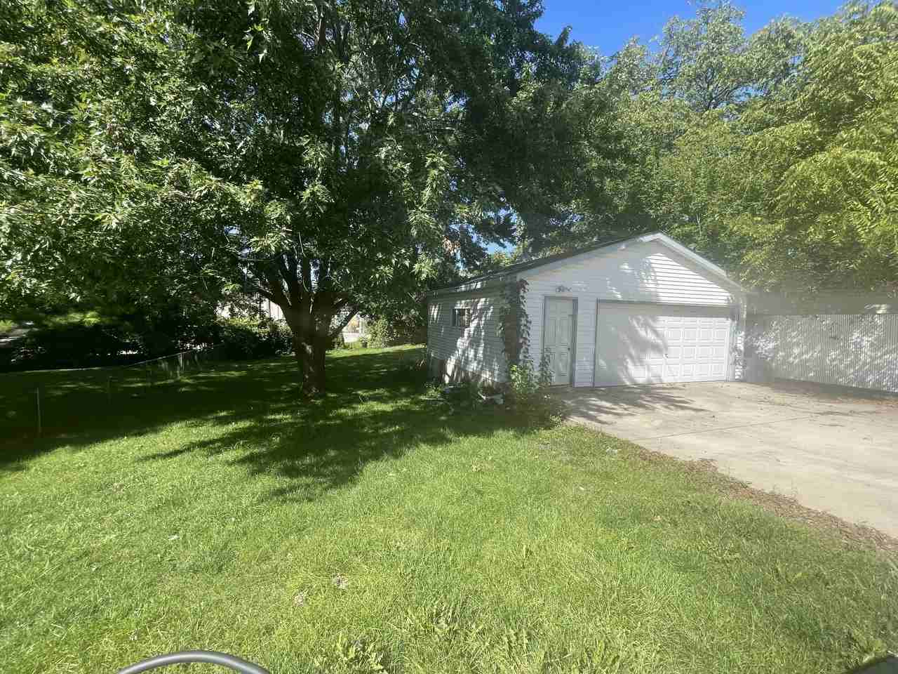 1628 Lasalle St #NA - Photo 2 of 15