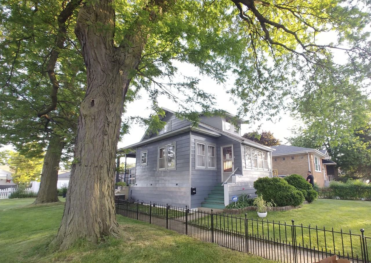 8715 44th Pl #NA - Photo 2 of 16