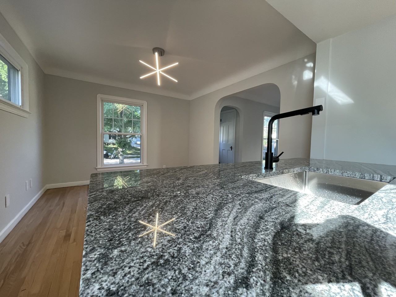 15013 Columbine Ave #NA - Photo 3 of 10