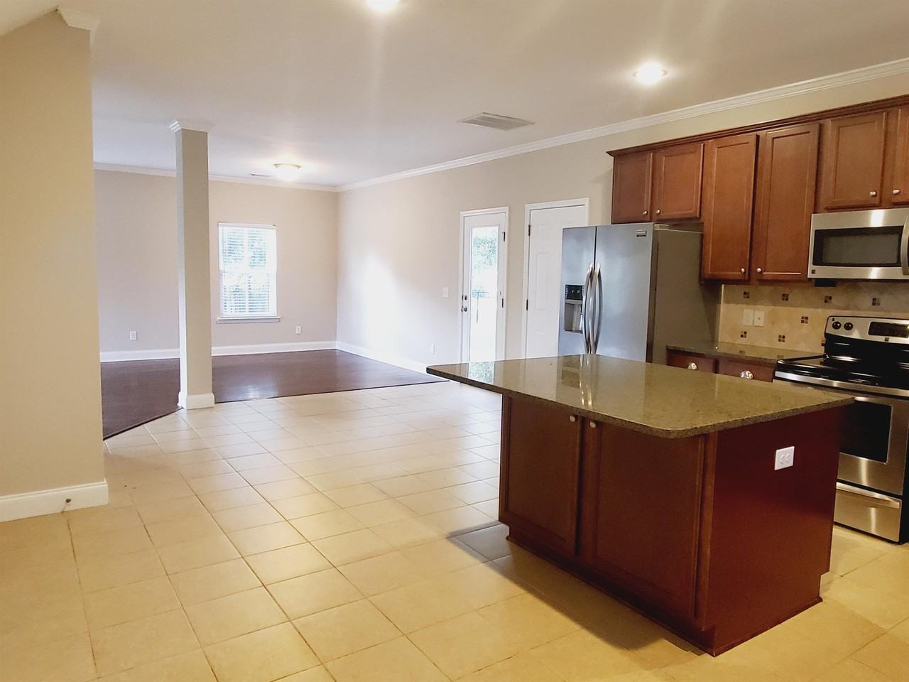 21 James Dr #1 - Photo 5 of 10