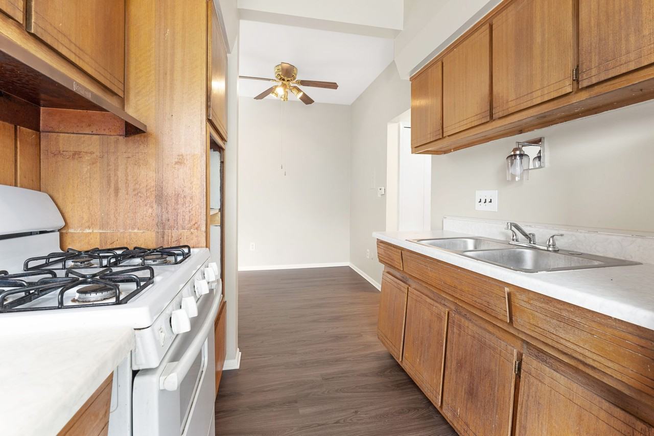 24587 Kelly Rd #24587-4 - Photo 3 of 8