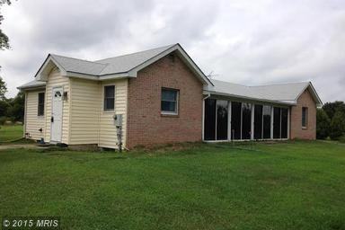 13967 Berlin Turnpike - Photo 2 of 16