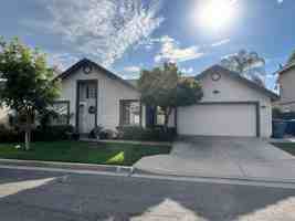 featured image of 7329 N Woodrow Ave #1