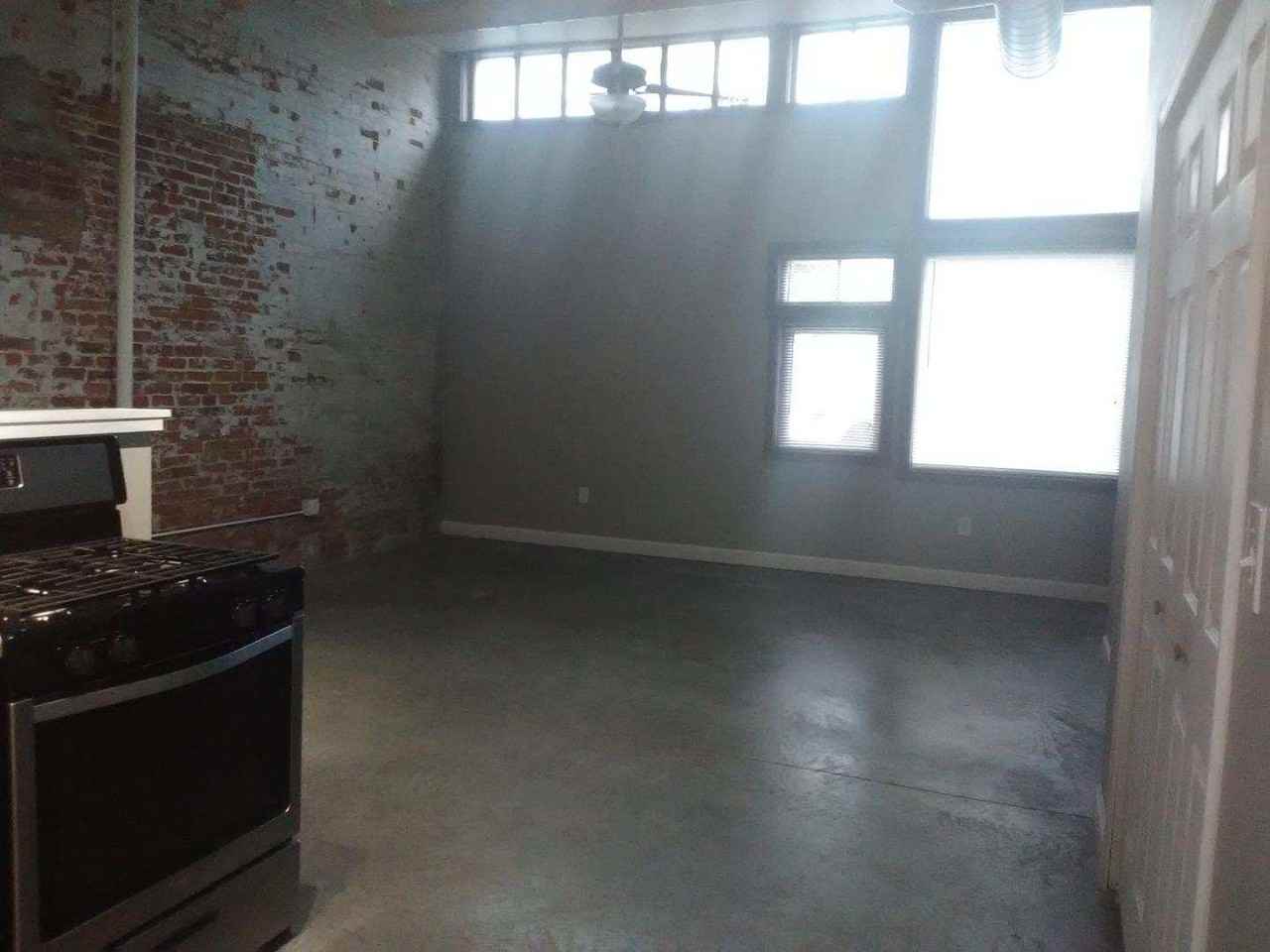 427 Brady St #1 - Photo 3 of 10