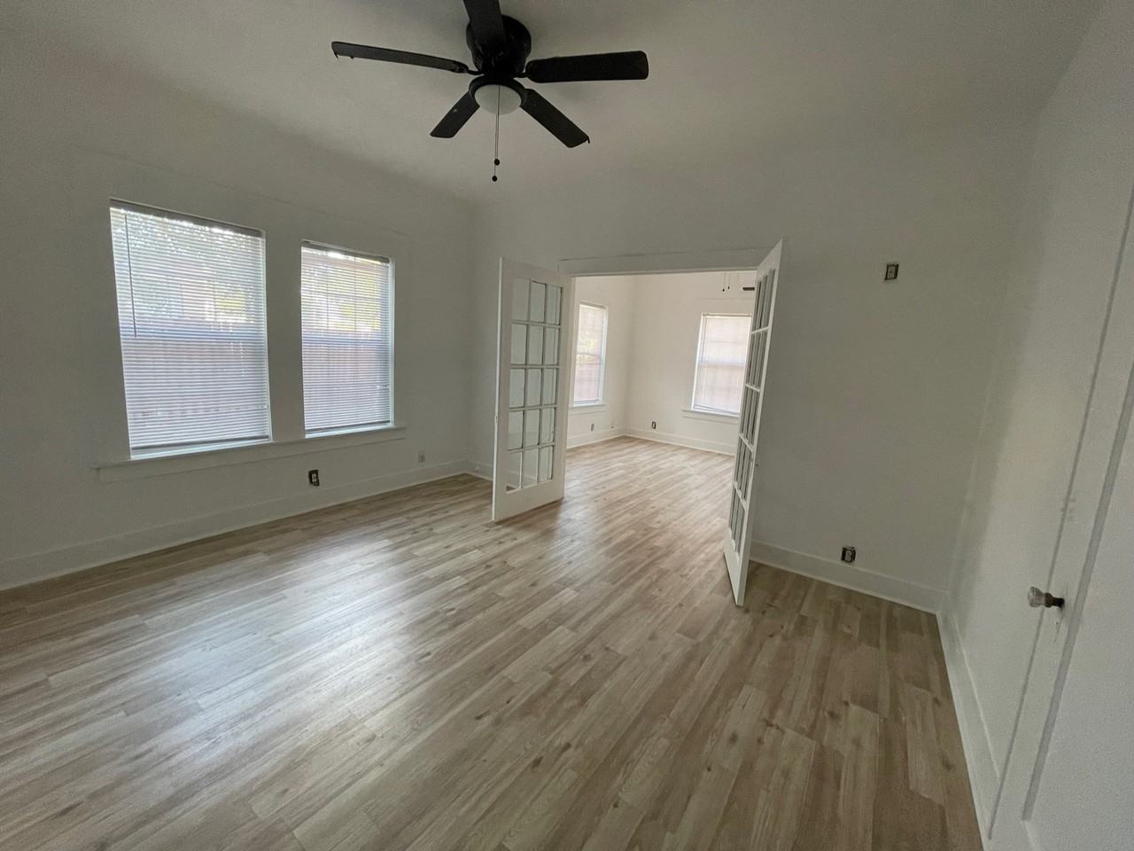 1623 1623 Interstate 35 Frontage Road - 1 #1 - Photo 3 of 7