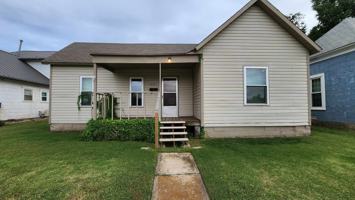 featured image of 1613 W Noble Ave #1