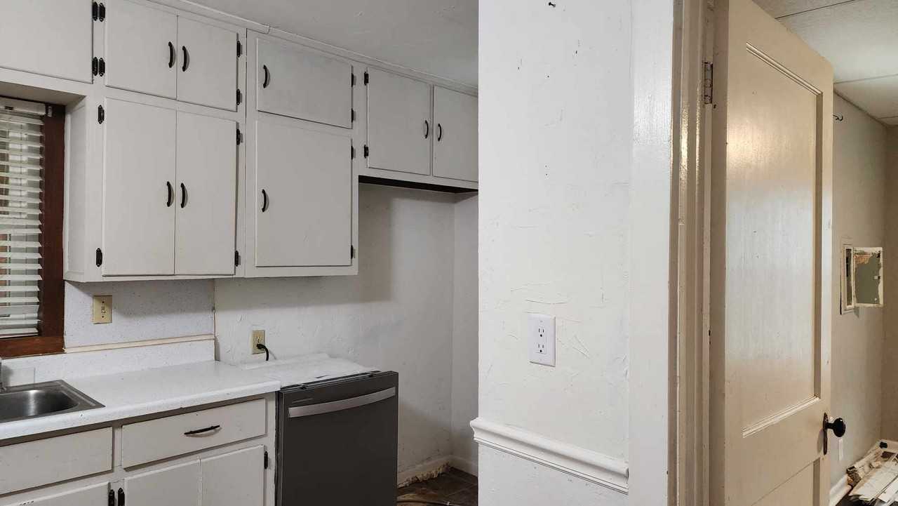 1613 W Noble Ave #1 - Photo 3 of 13