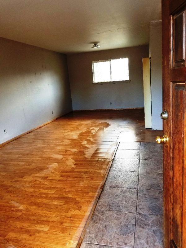 405 65th St Sw - Photo 2 of 10