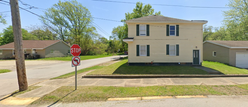 620 Stamp Dr - Photo 3 of 9