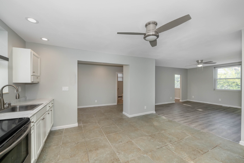 78 Albert St #2 - Photo 2 of 21