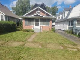 featured image of 127 Kingman Ave E #1
