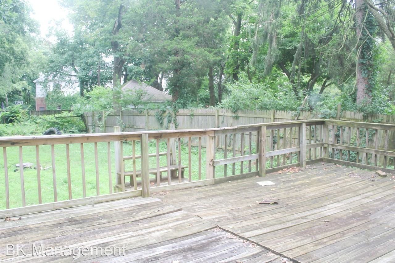 426 Littleton St #1 - Photo 3 of 17