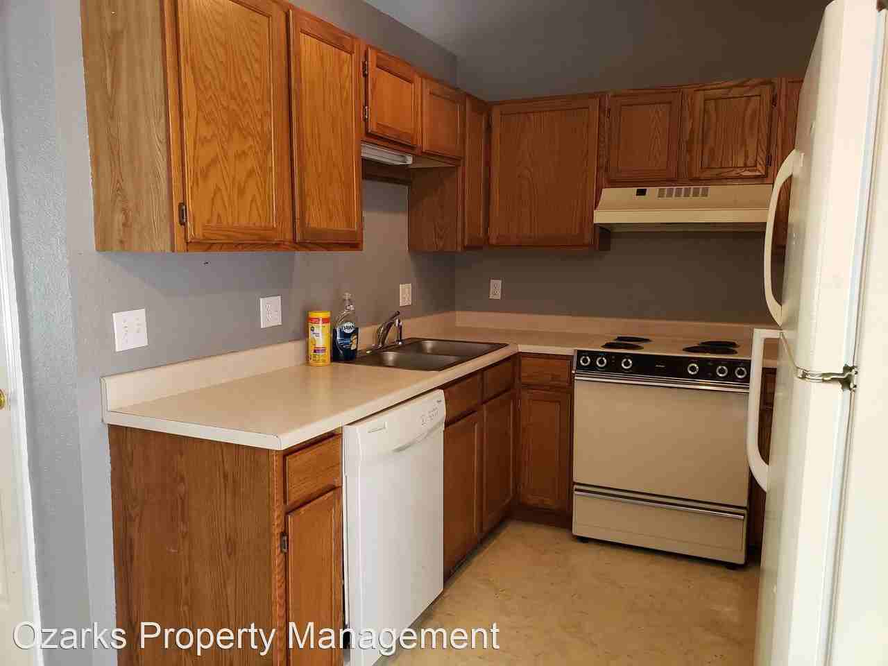 405 Red Maple - Photo 3 of 13