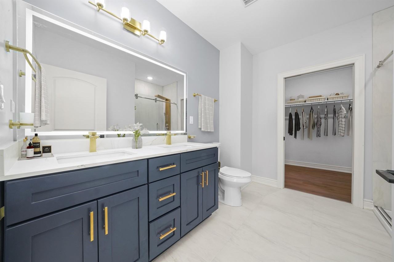 9610 Franklin Ave #213 - Photo 3 of 15