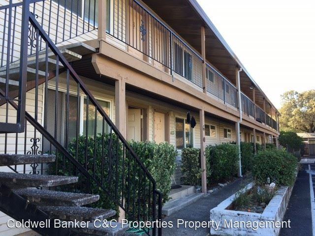 1030 N. Court Street 1-10 - Photo 2 of 2