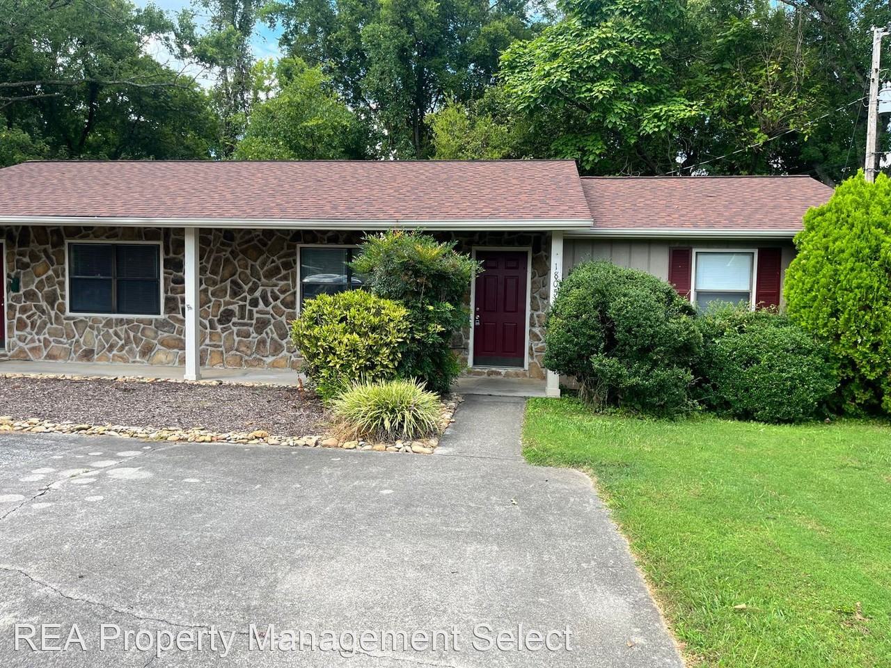 1805 Tuckaleechee Pike, Maryville, TN 37803 2 Bedroom House for 1,500