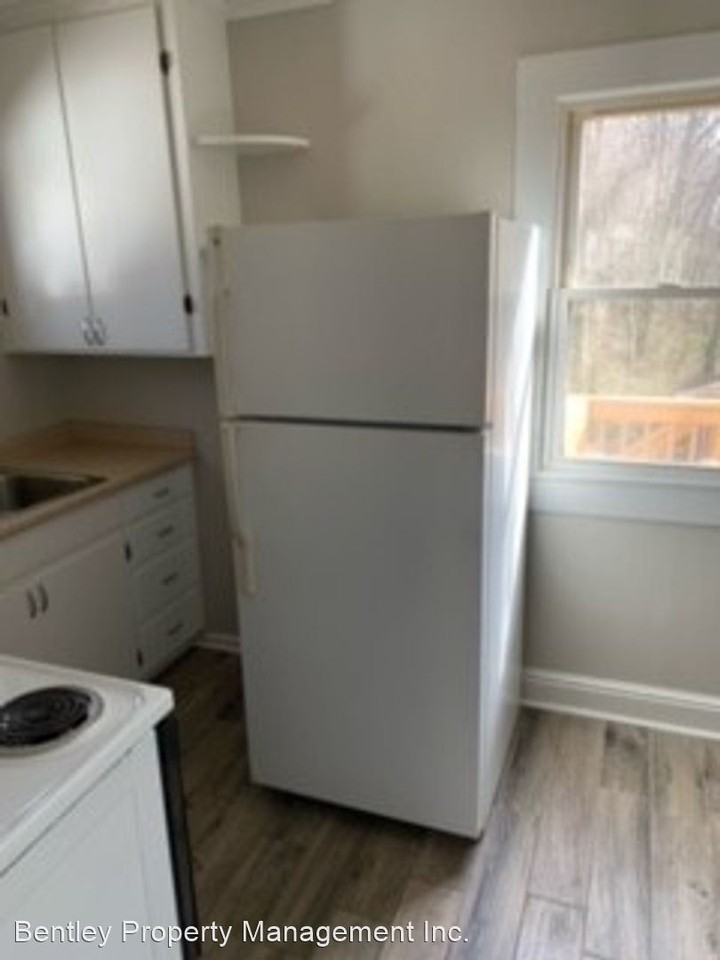 607 Barlow Ave - Photo 3 of 8