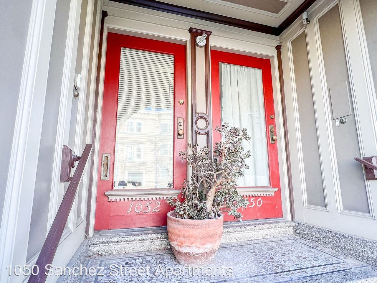 1048-1052 Sanchez Street  & 401-403 Elizabeth Street - Photo 3 of 18