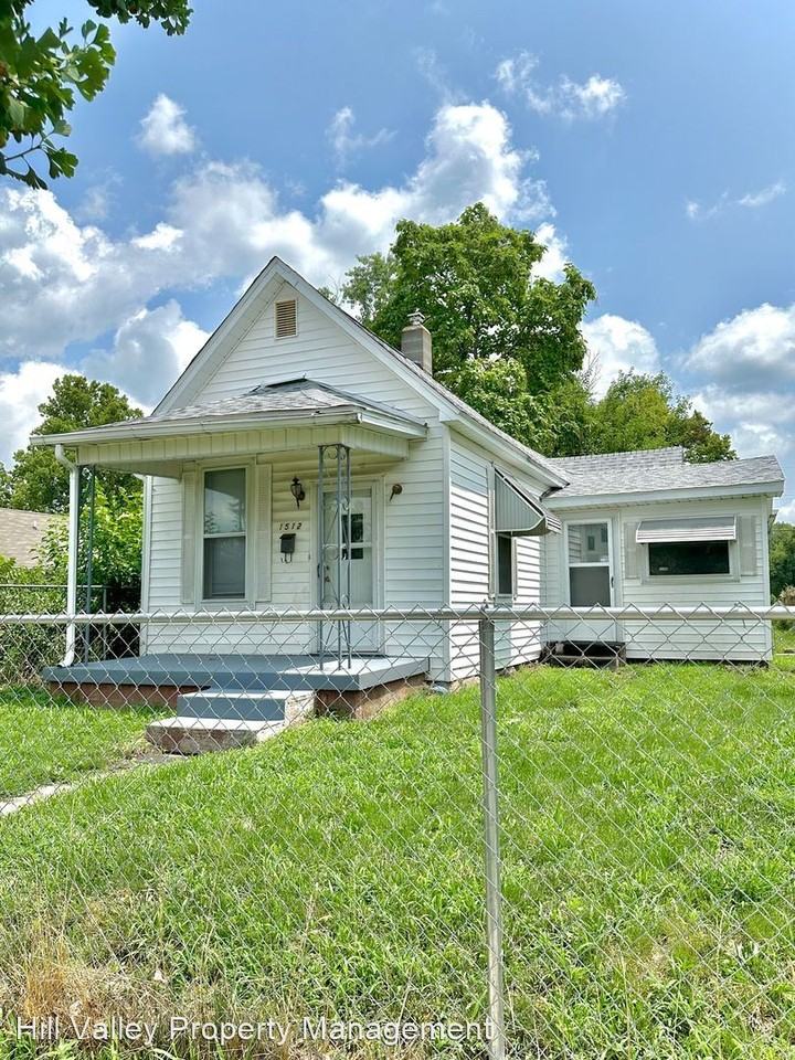 1512 S 13th 1/2 St - Photo 2 of 19