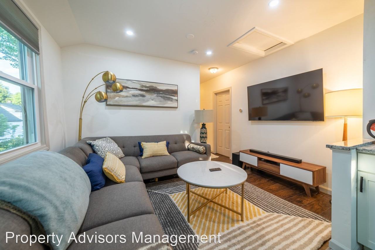 84 Sheffield Ave - Photo 2 of 15