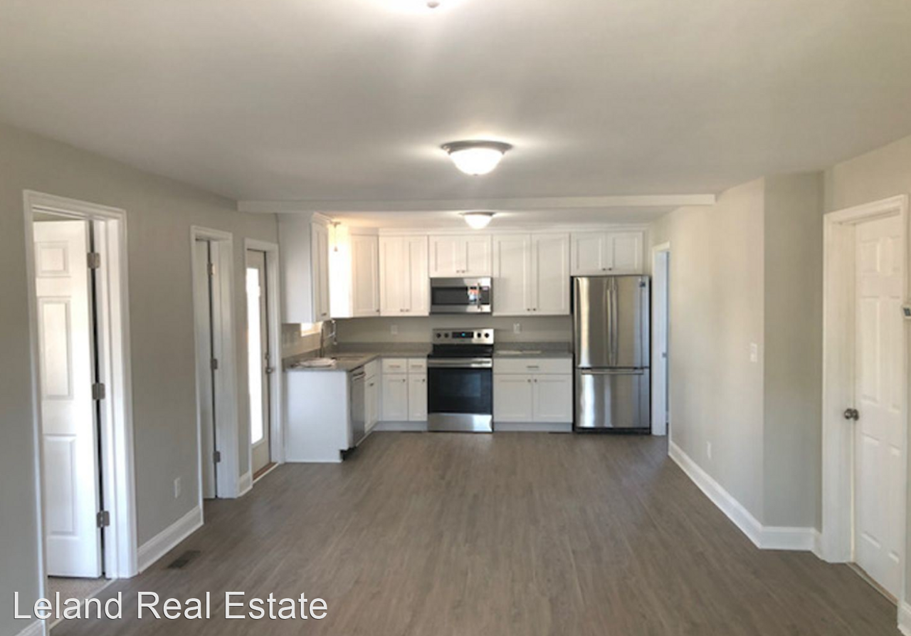 400 33rd Street - Photo 3 of 10