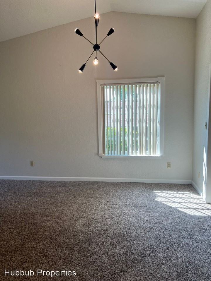 1952 Bechelli Ln - Photo 2 of 10