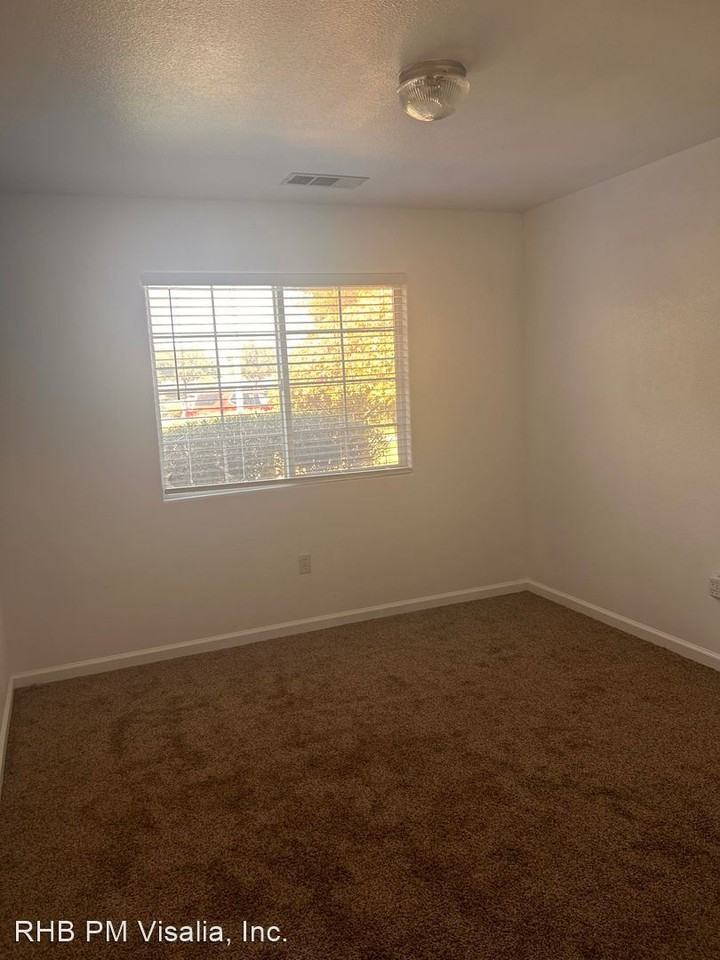 2215,2217,2221,2223 E Cherry - Photo 2 of 4