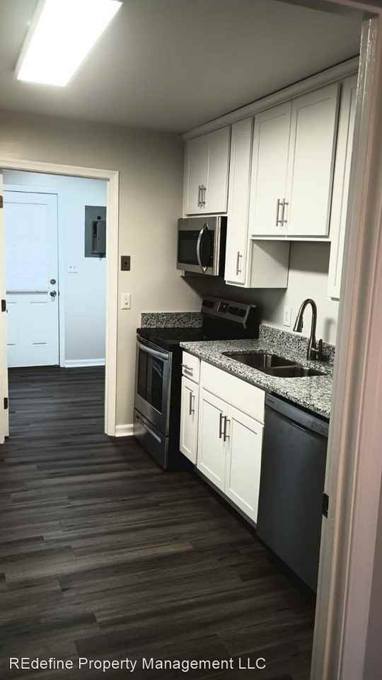 314-316 Brookedge Drive - Photo 2 of 13