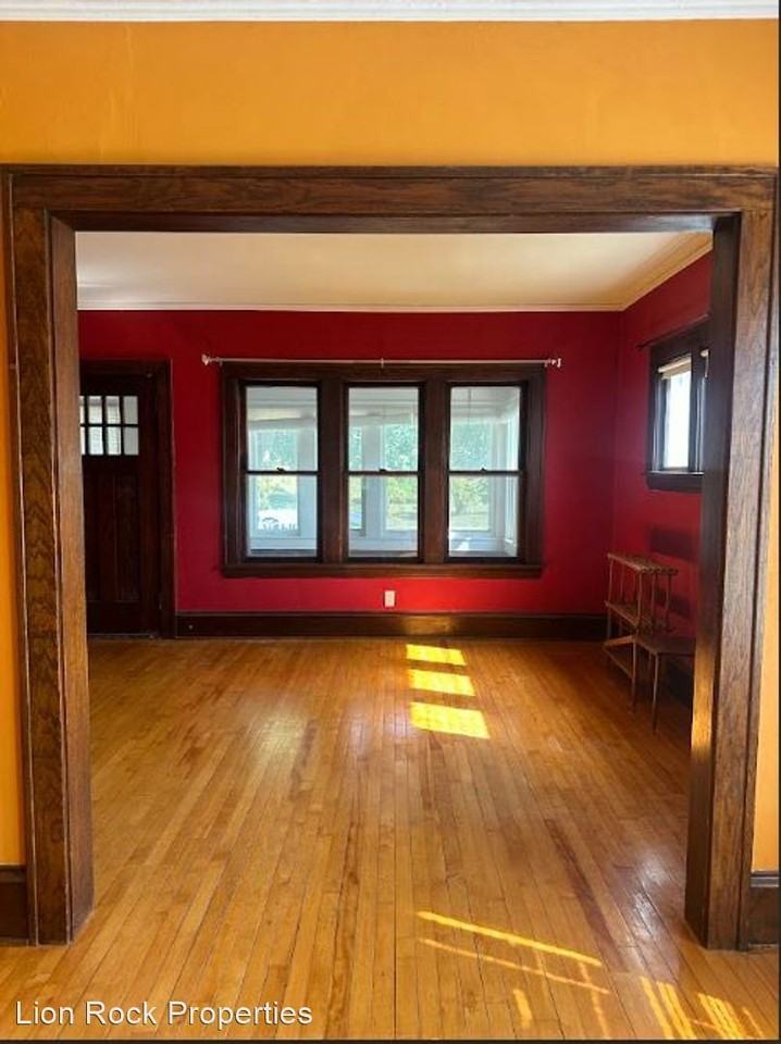 4430 35th Ave S - Photo 2 of 35