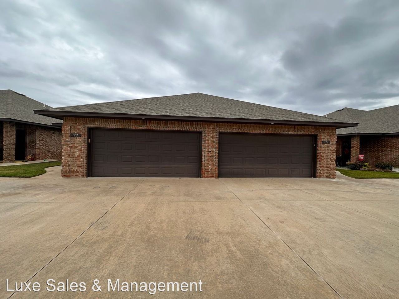 Bison Way Court Duplexes Apartments in Mustang, OK 73064 Zumper