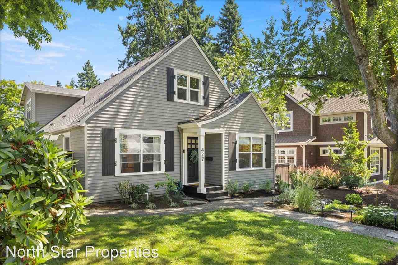 427 9th St - Photo 3 of 42