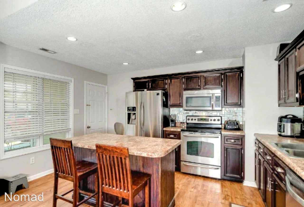 143 Jer Mar Dr - Photo 3 of 13