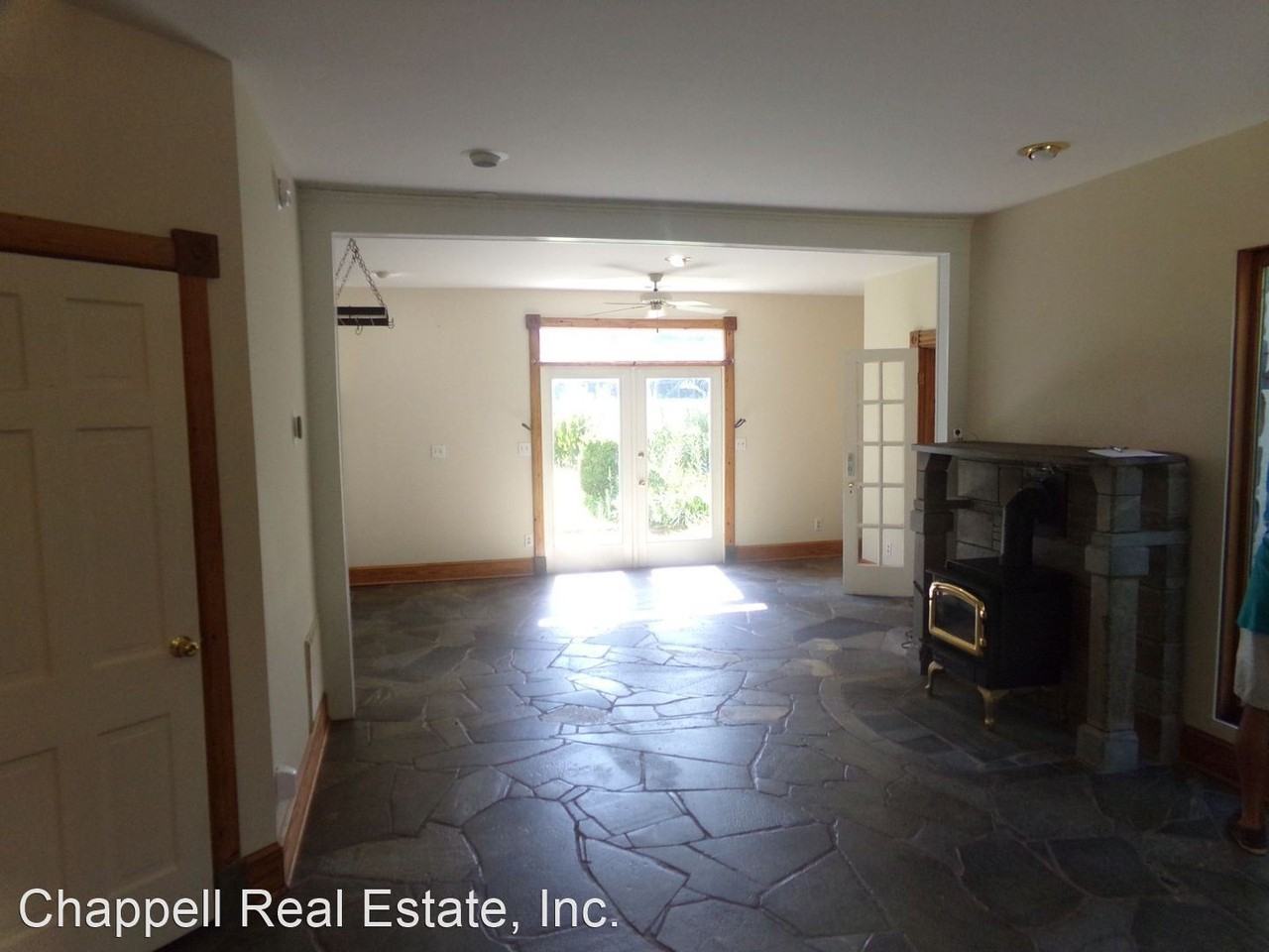 15416 Sunnybrook Rd - Photo 2 of 32