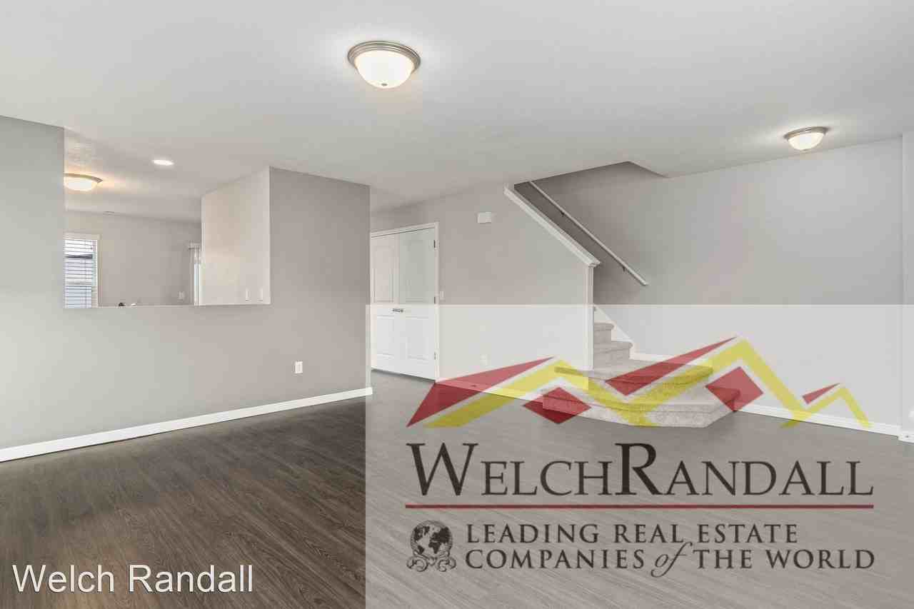 2588 N 500 W - Photo 3 of 15