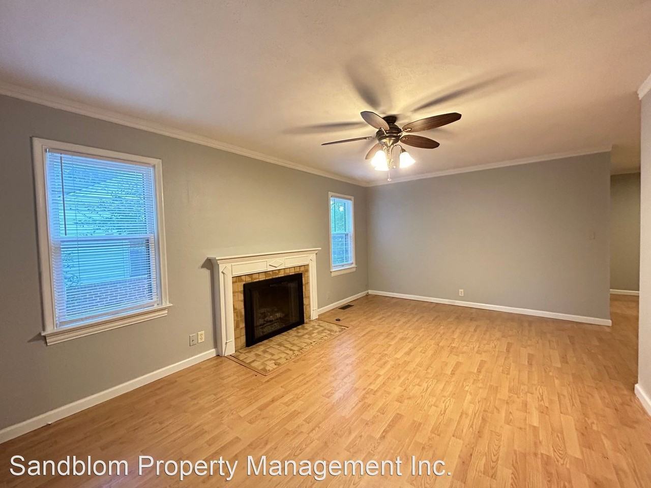 1247 S Vandalia Ave - Photo 2 of 14