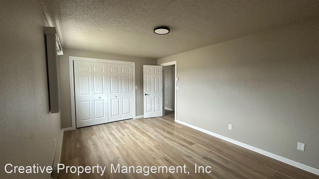 46 Country Road East Side Plaza - Photo 3 of 7