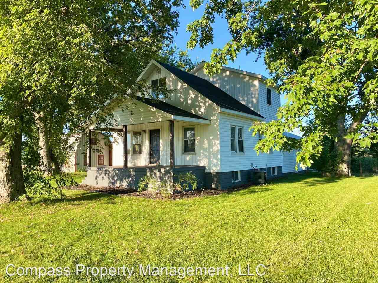 10781 Byron Center Ave Sw - Photo 2 of 22