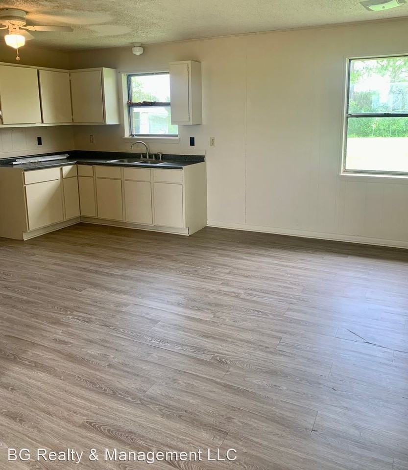 11819 Judge Doucet Rd - Photo 3 of 9