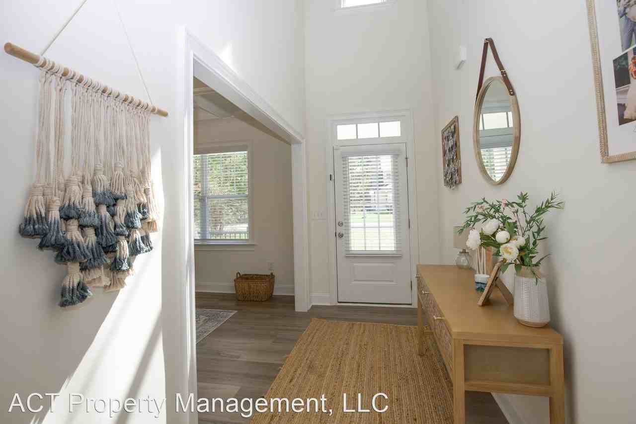 712 Bald Eagle Dr - Photo 3 of 50