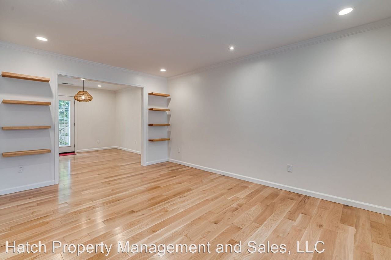 6637 Fairfax Rd #105 - Photo 3 of 36