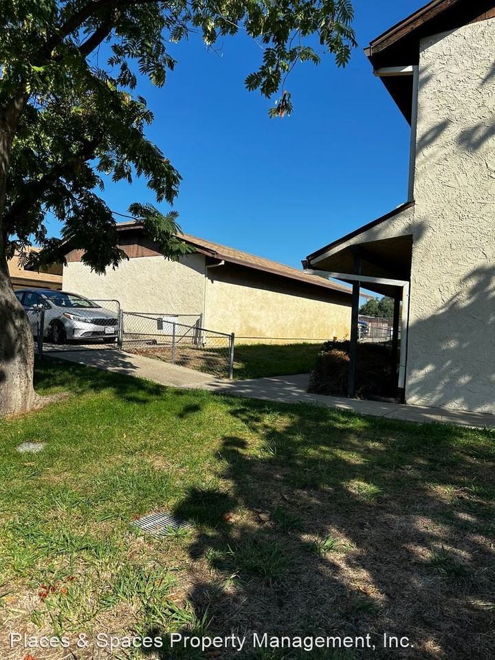 3330 Magnums Way Units 1-4 - Photo 3 of 28