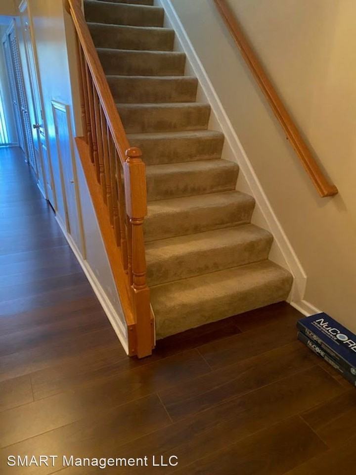7512 Oakpost Ct - Photo 2 of 21