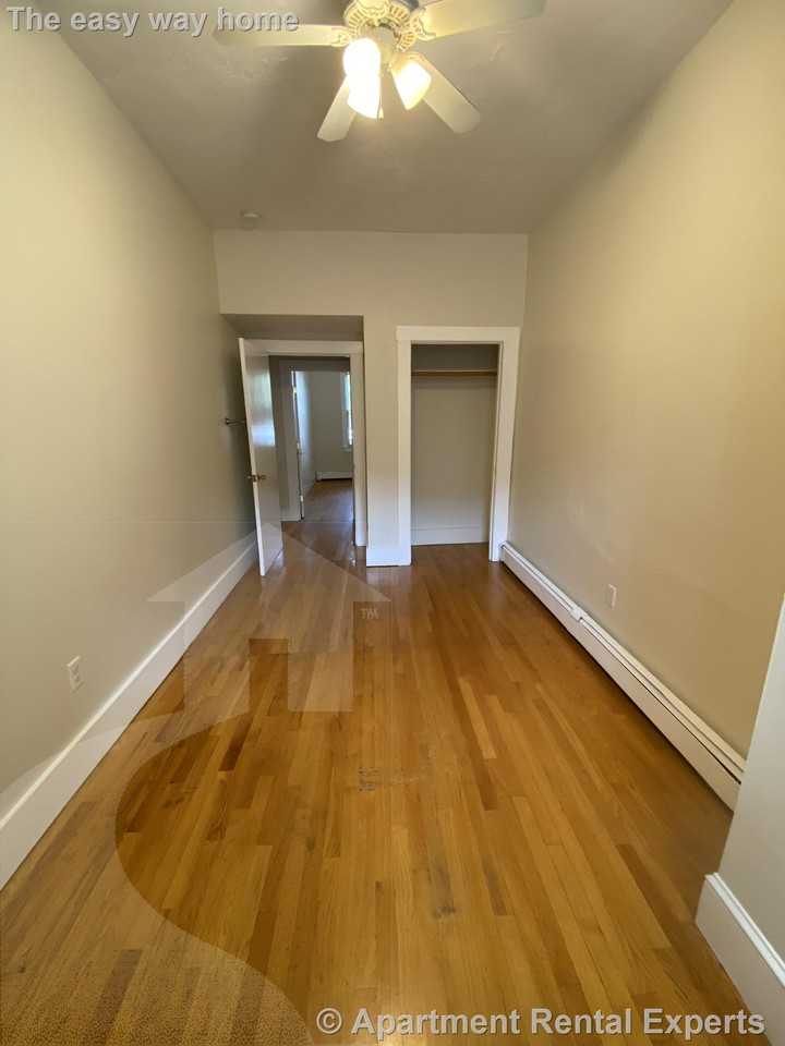 1210 Cambridge St #1 - Photo 5 of 10