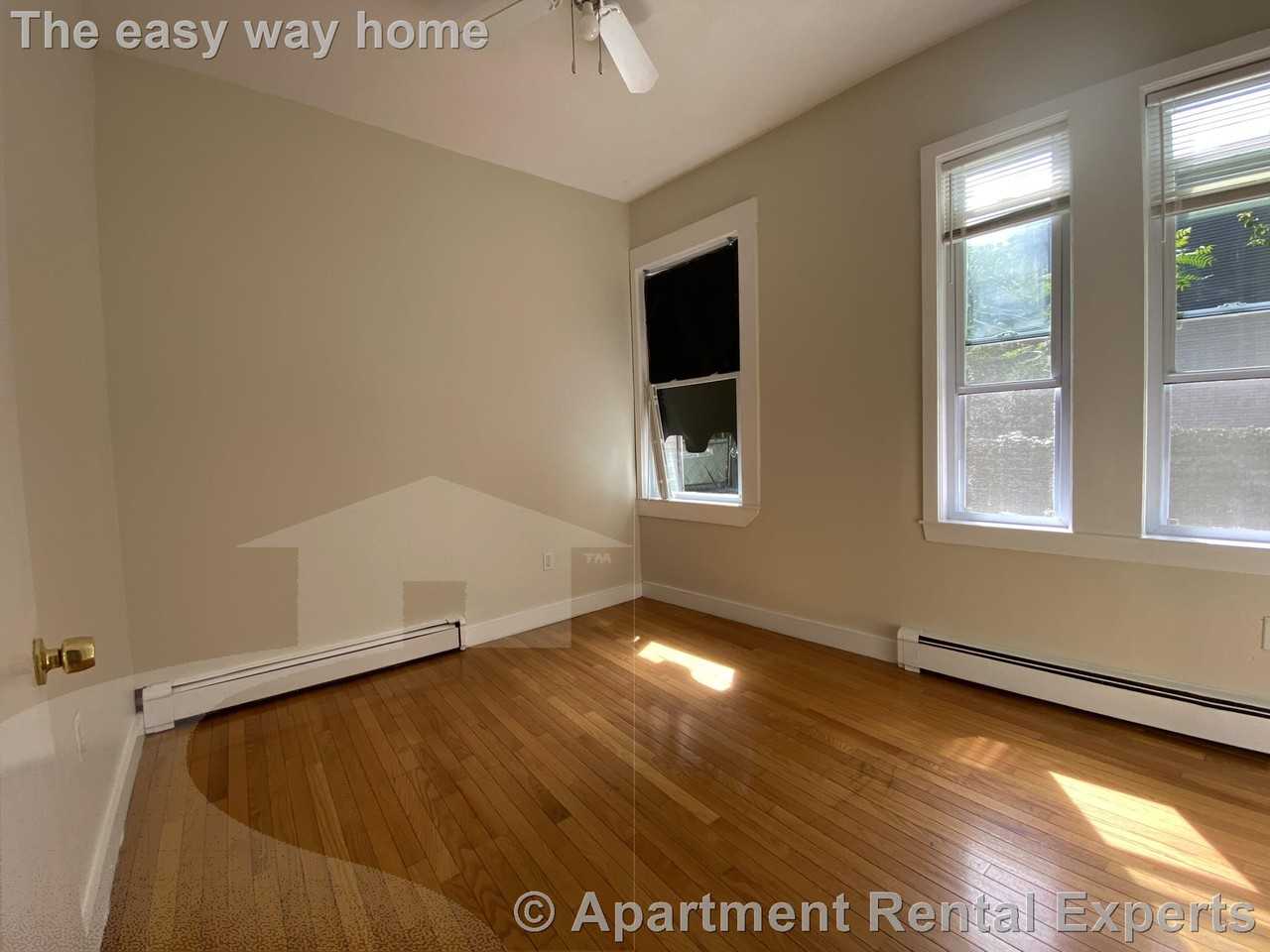 1210 Cambridge St #1 - Photo 4 of 10