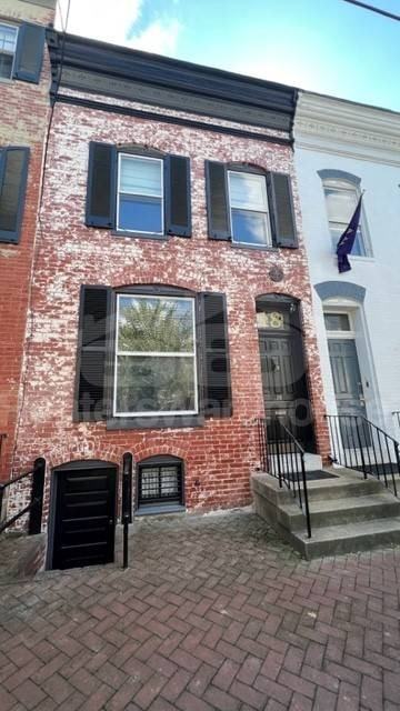 18 E 3rd St - Photo 2 of 10